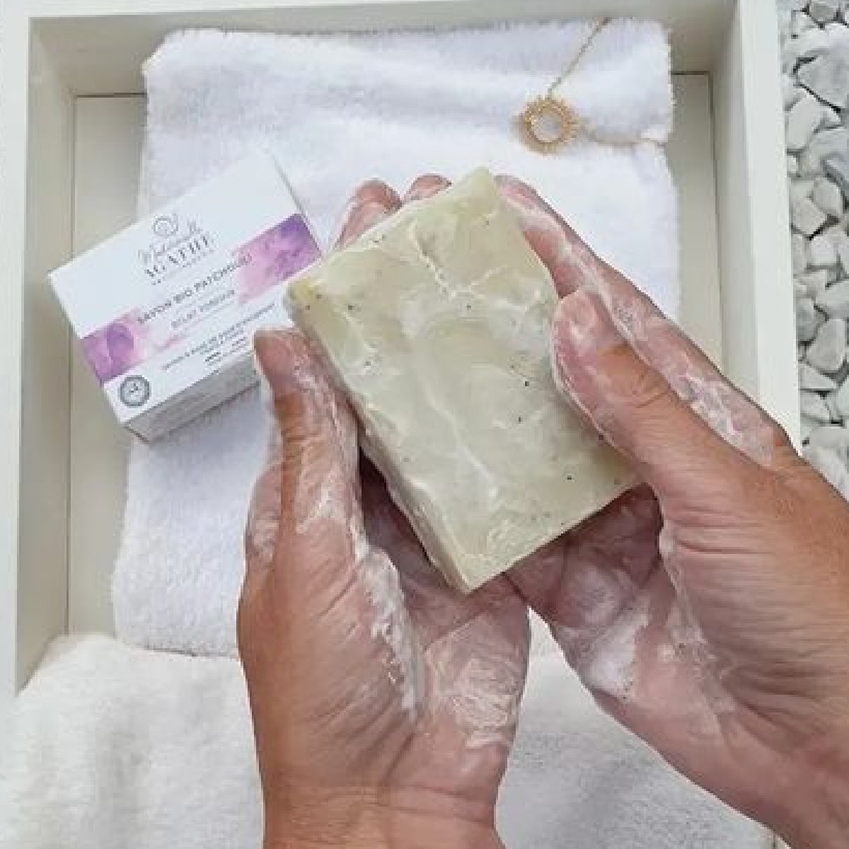 Organic PATCHOULI SOAP - Tonic radiance